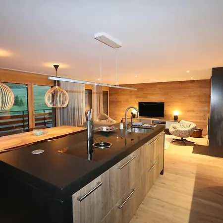 Derby Ski-in/out Apartment